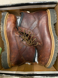 Barely used size 10 Dakota men's steel toe work boots for sale