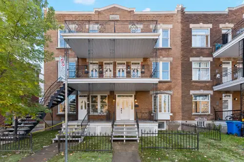 Co-living moderne 705 - 735 $/mois – Ahuntsic Un espace repensé pour ceux qui recherchent un lieu de...