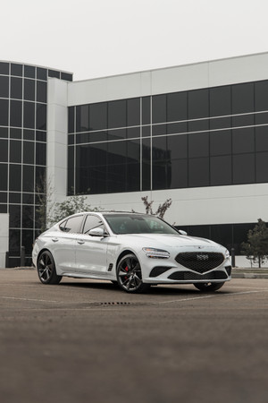 2023 Genesis G70 3.3T Sport