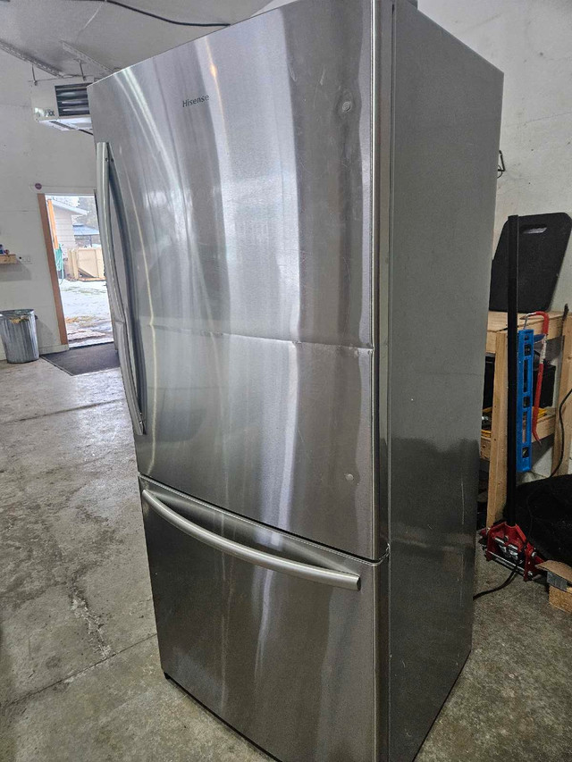 Hisense  Fridge  in Refrigerators in Prince Albert - Image 2