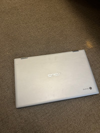 Touchscreen chromebook