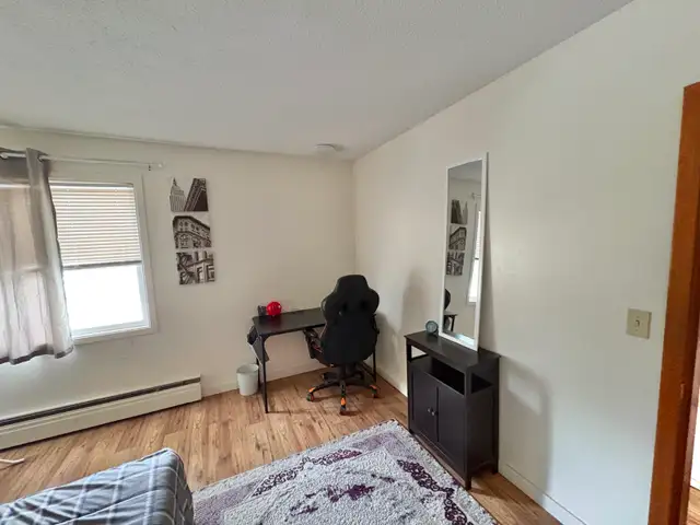 Room for Rent (Roommate) in Room Rentals & Roommates in Regina - Image 3