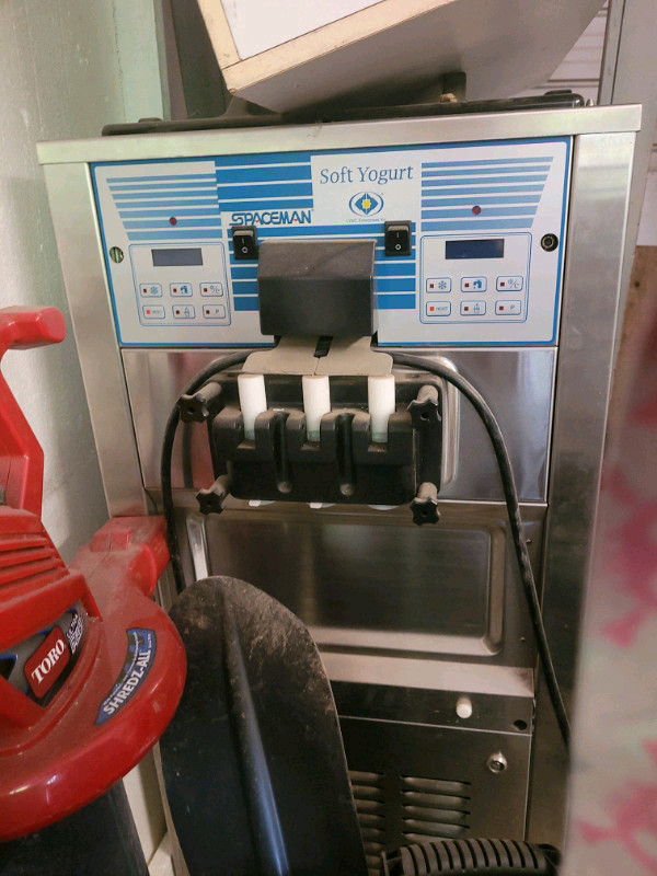 Spaceman Frozen Yogurt - Soft Serve Ice Cream machine for sale  