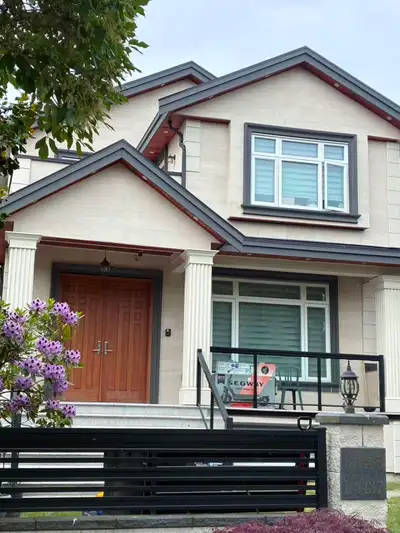 - A one bedroom and 1 full bathroom basement suite for rent near downtown Vancouver. - Convenient lo...