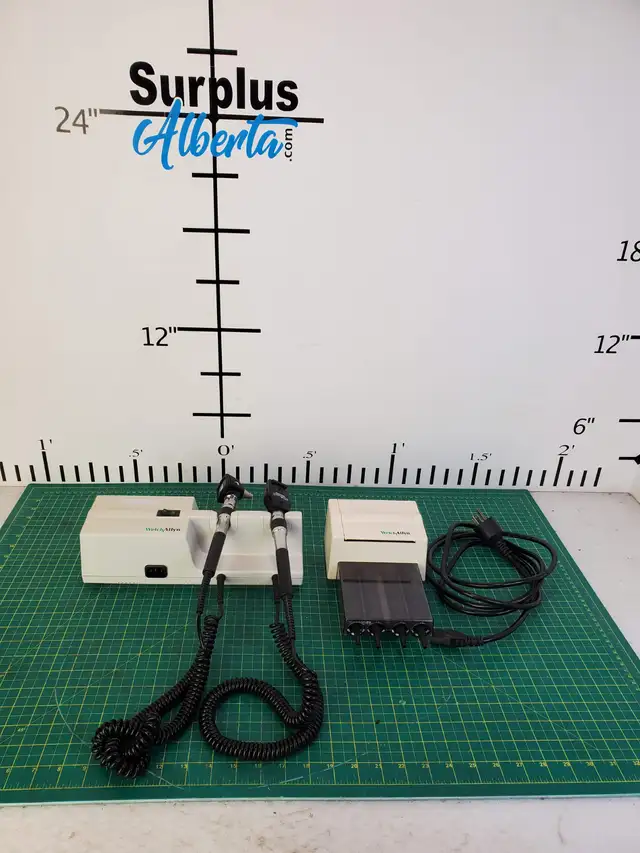 Welch Allyn 767 Series Otoscope & Ophthalmoscope Working W/Heads in Health & Special Needs in Calgary - Image 2
