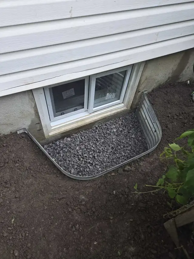 Ottawa Concrete crack repairs! (Garage, parging, window wells, in Brick, Masonry & Concrete in Ottawa - Image 7