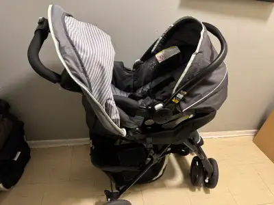 Baby stroller with all the parts for the car seats Plz text or call 437 604-4760