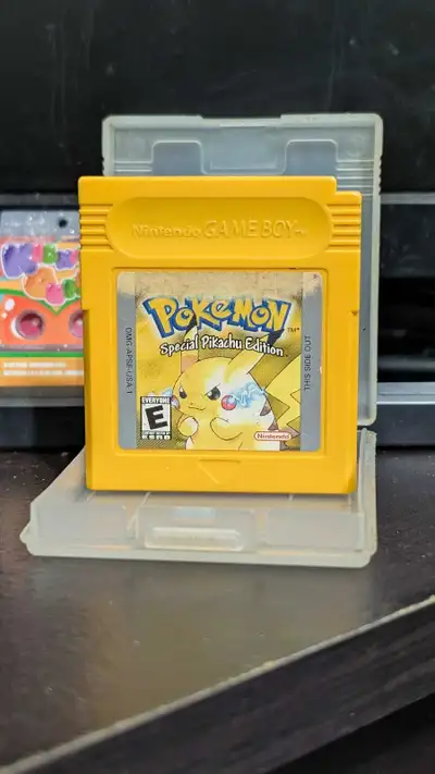 Pokemon Yellow Nintendo Gameboy, View more