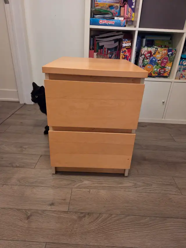 Table de chevet 2 tiroirs Malm Ikea - Beige in Other Tables in Longueuil / South Shore - Image 2