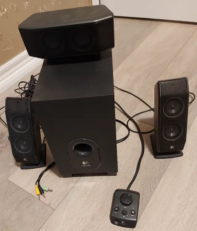 Logitech X-540 Surround Sound PC Computer Speakers in Speakers, Headsets & Mics in Markham / York Region - Image 5