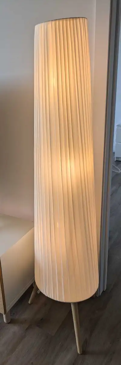 Lampe sur pied Ikea Okensand, View more