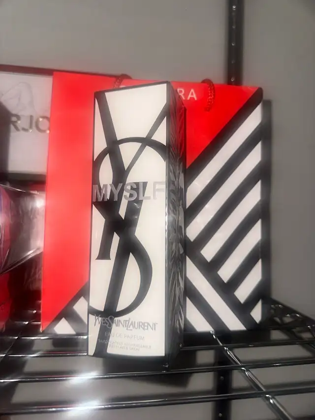 Yves Saint Laurent MYSLF Eau de Parfum