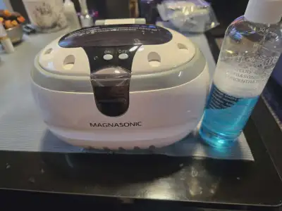 MAGNASONIC PROFESSIONAL JEWELRY CLEANER, View more