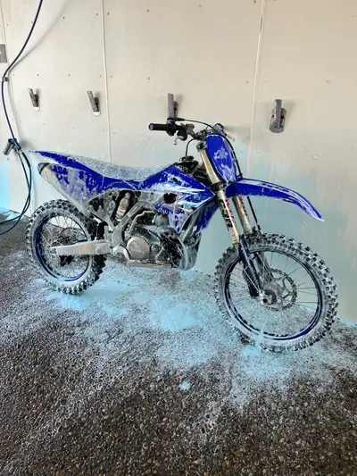 This bike is essentially brand new. I bought it in February from Blackfoot in Calgary. It has 14 hou...