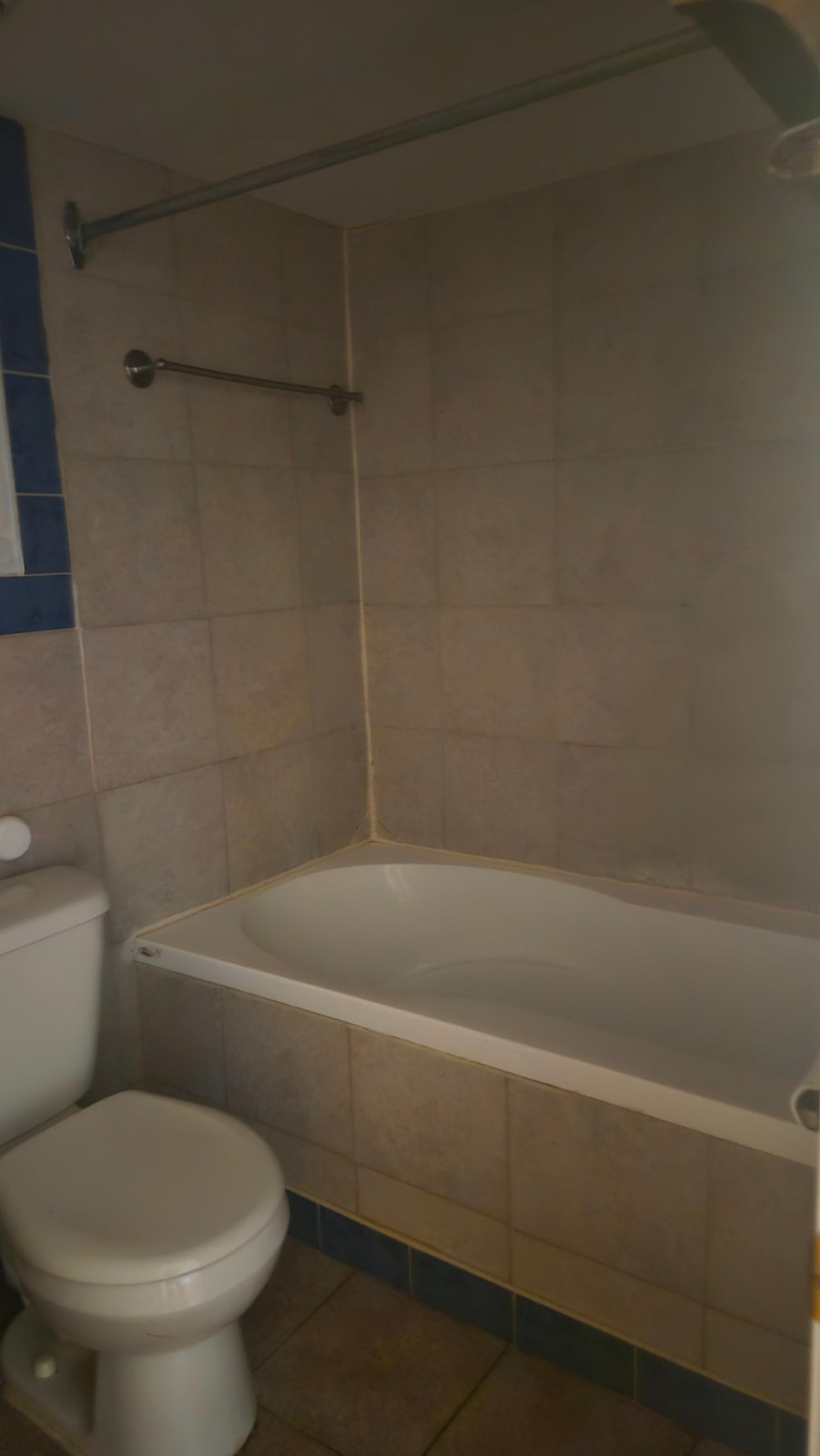 Apartament furnie 1 chambre ferme 3 1/2 entre separe au sous-sol — photo 2