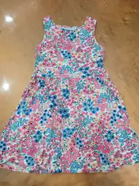 122cm  girl dress used 
