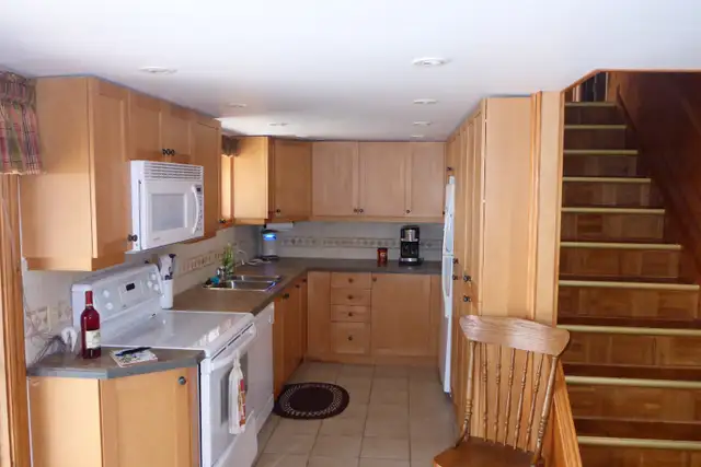 Bobcaygeon Cottage Rental with Private Dock in Ontario in Canada - Image 4