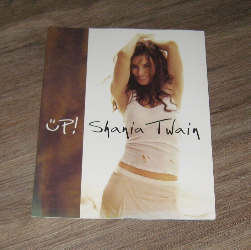 Shania Twain Up! Tour Programme 2003 CD, DVD et Bluray Saguenay Kijiji