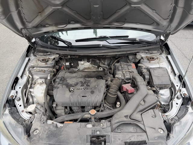 2011 Mitsubishi lancer 4DR SEDAN — photo 2