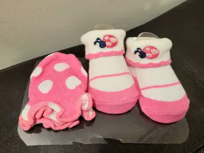 *Brand New* Infant/Baby Booties & Socks set - Pink Dot Ladybug, View more