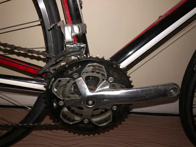 Trek road bike 60cm in Road in City of Toronto - Image 5