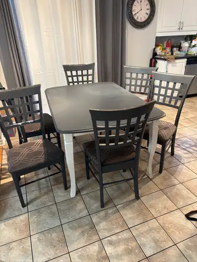 Table with 6 chairs, View more