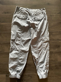 Women’s Loft Cargo Style Pants - $5