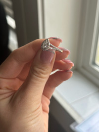 Engagement ring diamond 