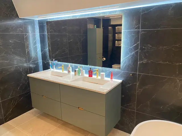 TILE SETTER537087605715783685