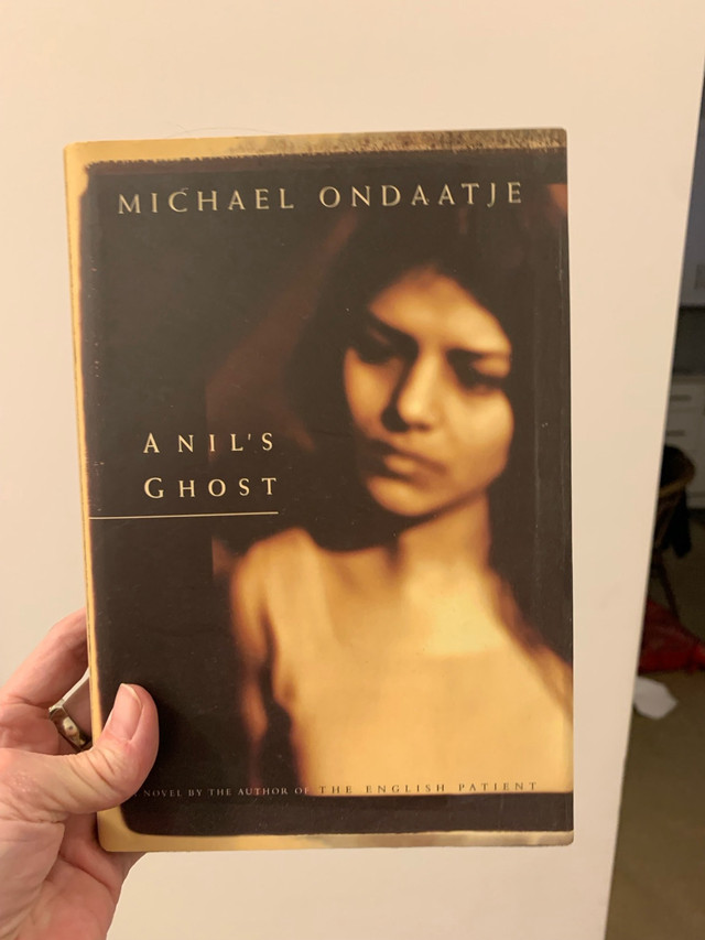 Michael Ondaatje “Anil’s Ghost” hard cover  in Fiction in City of Toronto