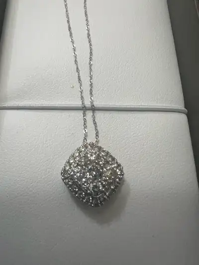 10 k diamond pendant 1.00 CTW , View more