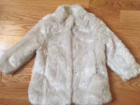 Tommy Hilfiger faux fur coat size 3T brand new without tags 