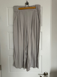 Aritzia Sunday Best Sullivan Pants, grey, size M