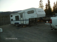 5th wheel camper trailer