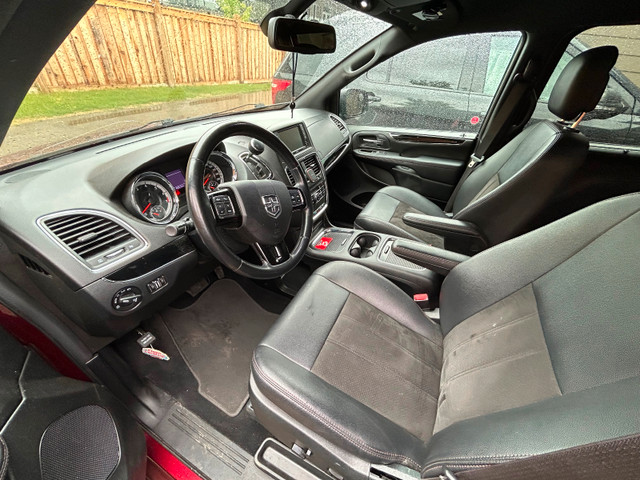 2020 Dodge Caravan SXT Premium Plus FWD in Cars & Trucks in Edmonton - Image 4