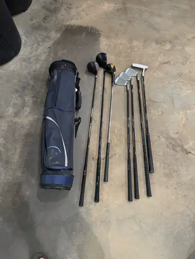 This is a used set of golf clubs, perfect for beginners or someone looking for an affordable set to...