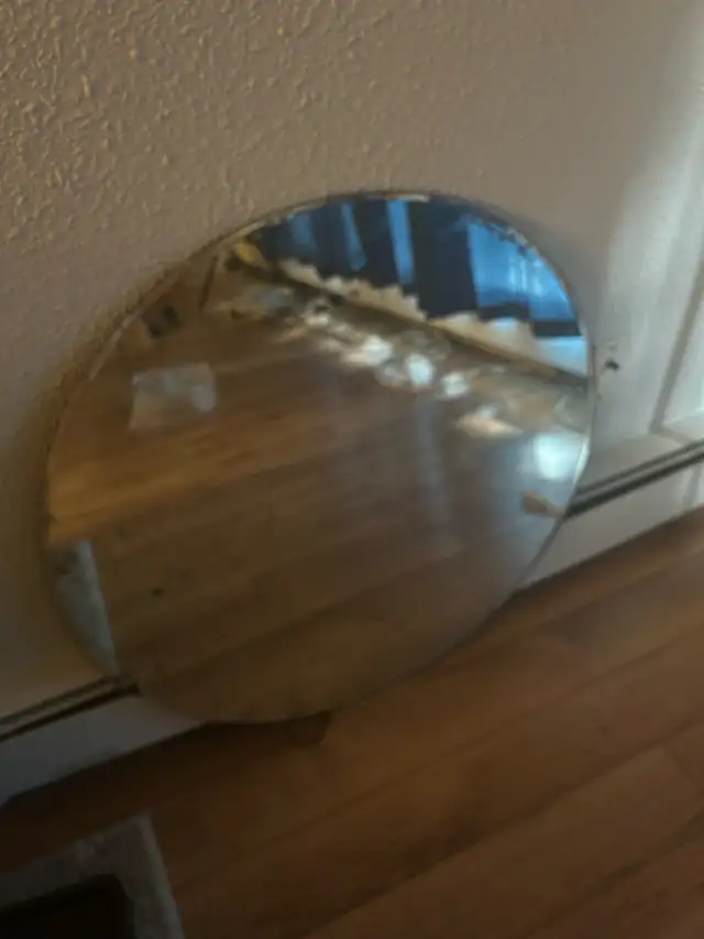 Good size Mirror64520012497411121