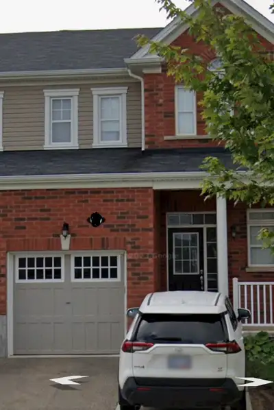 ✨ Main Floor: • Bright open concept living and dining area • Modern open kitchen with ample cabinet...