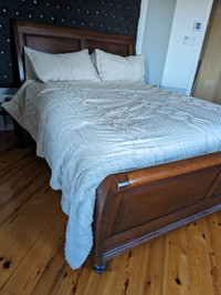 Structure de lit et meuble de chambre à coucher