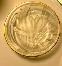 Mikasa studio Nova frosted crystal French iris round dish