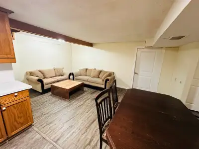 room in Brampton in sharing for 2 girls