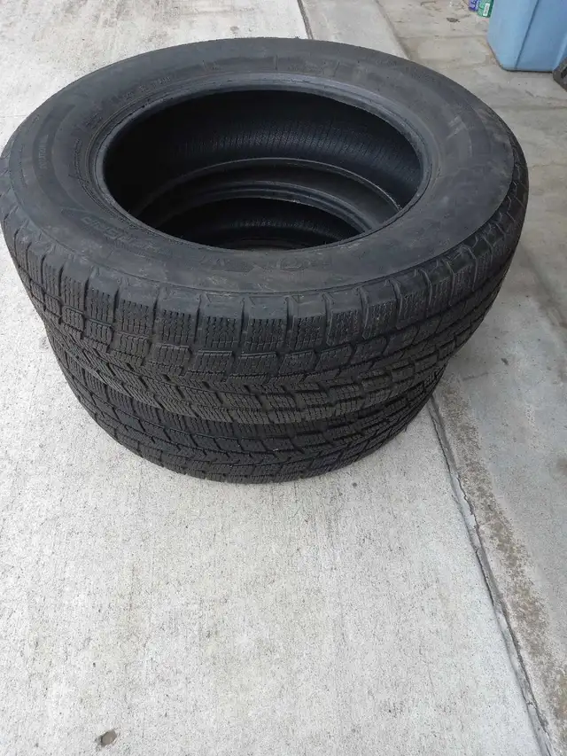 Pair of Firestone tires in Tires & Rims in Cambridge - Image 2