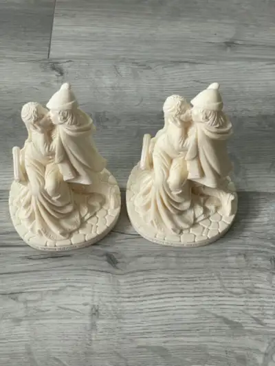 Romeo & Juliet Figurine $20 for both or $10 each