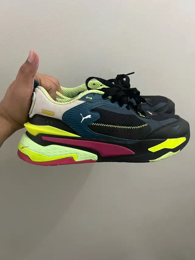 US 7 PUMA RS Fast Sneakers