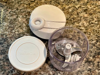 PAMPERED CHEF - Manual Food Processor- Mint Condition