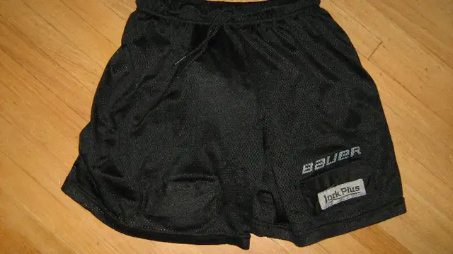 ** Hockey Helmets,Shin Pads, Sticks, Shorts,Soccer Pads** in Hockey in Calgary - Image 11