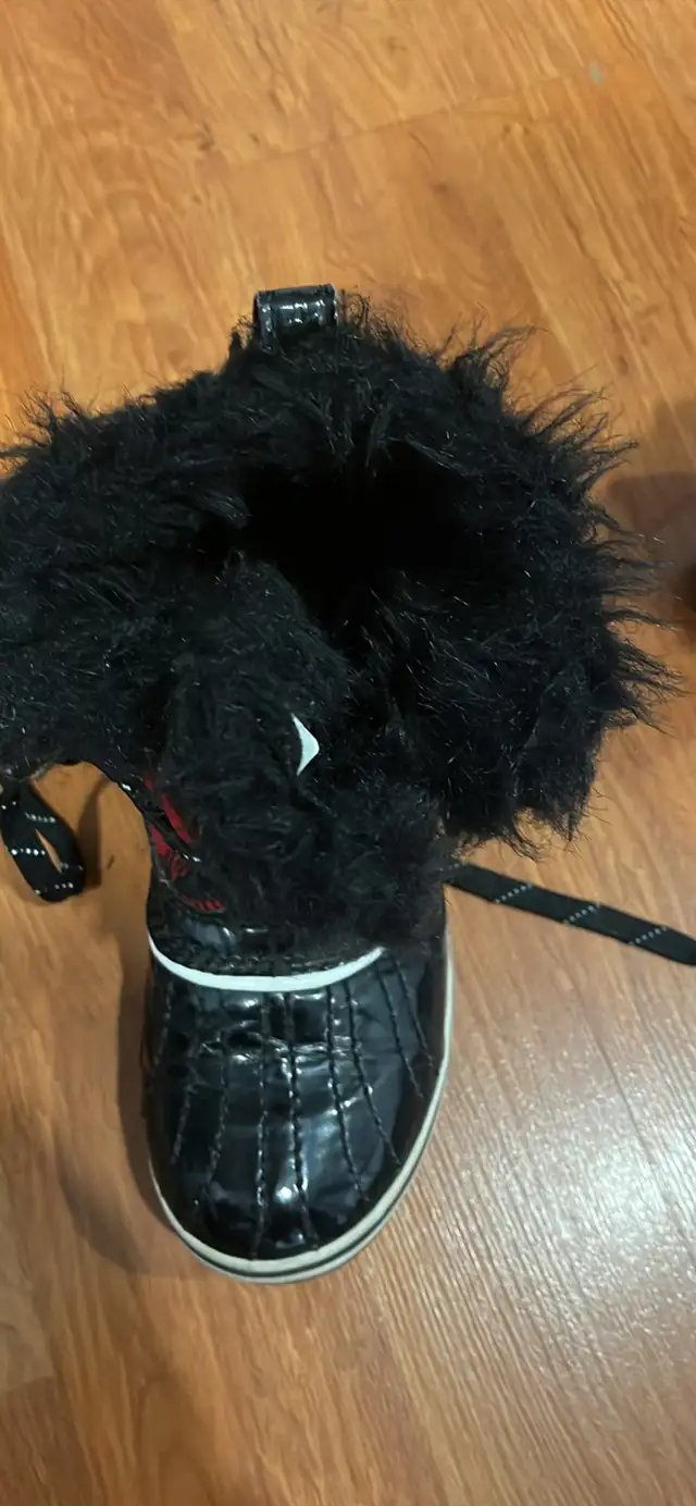 Botte d hiver Femme Sorel winter women boot  size 37 in Women's - Shoes in Laval / North Shore - Image 9