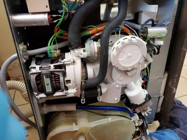 Appliance Repair - Washer Stove Oven Fridge Dishwasher Dryer in Appliance Repair & Installation in Oshawa / Durham Region - Image 3