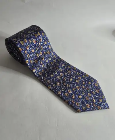 Metropolitan Museum of Art Silk Men's Neck Tie, View more