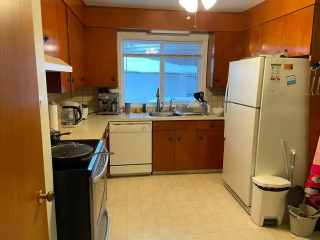 near the university room for rent in Room Rentals & Roommates in Regina - Image 6